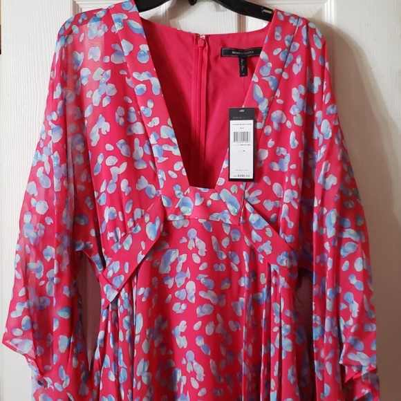 BCBGMaxAzria Dresses & Skirts - BCBG MAXAZIRA LONG LOWCUT DRESS NWT SIZE M